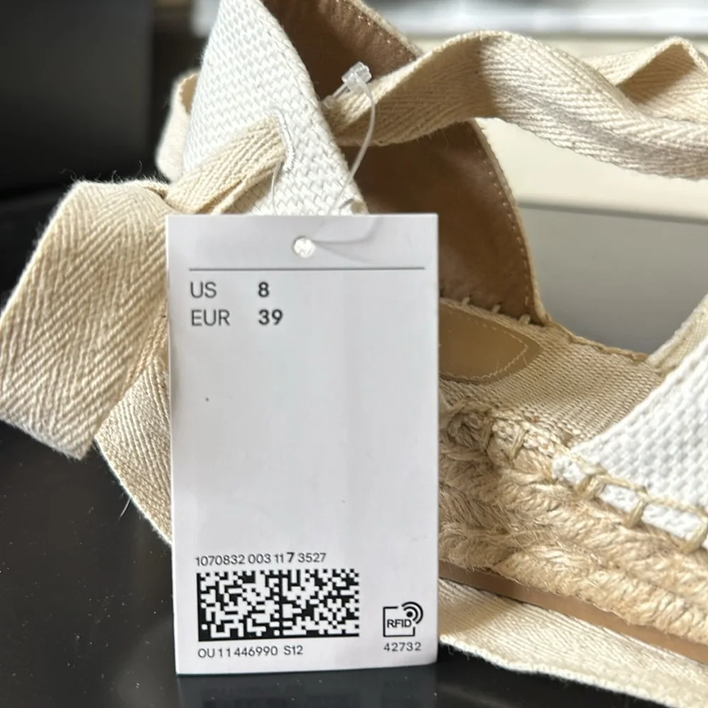 NEW H&M White Canvas Espadrilles w\embroidered Paris Athletique depuis 1970 - Picture 10 of 10